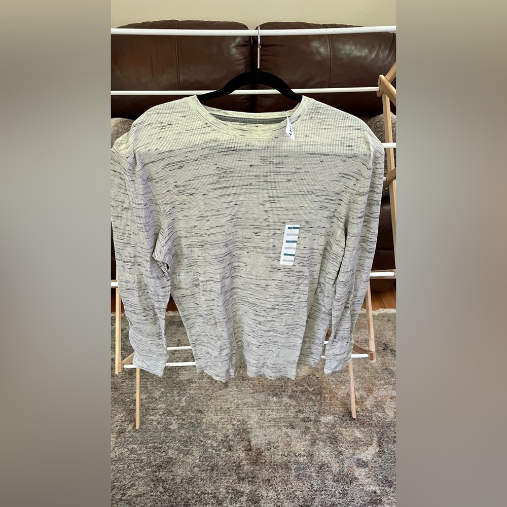 Old Navy Men's Heathered Gray Long Sleeve Tee